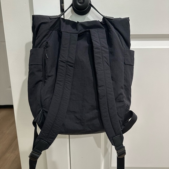 Lululemon Cross Paths Rucksack Backpack - Picture 2 of 5